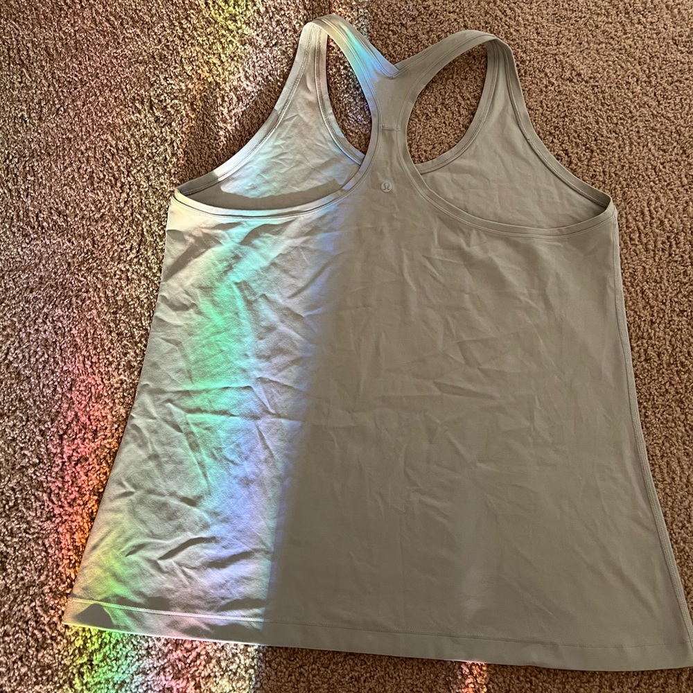 NWOT Lululemon tank - Picture 4 of 4